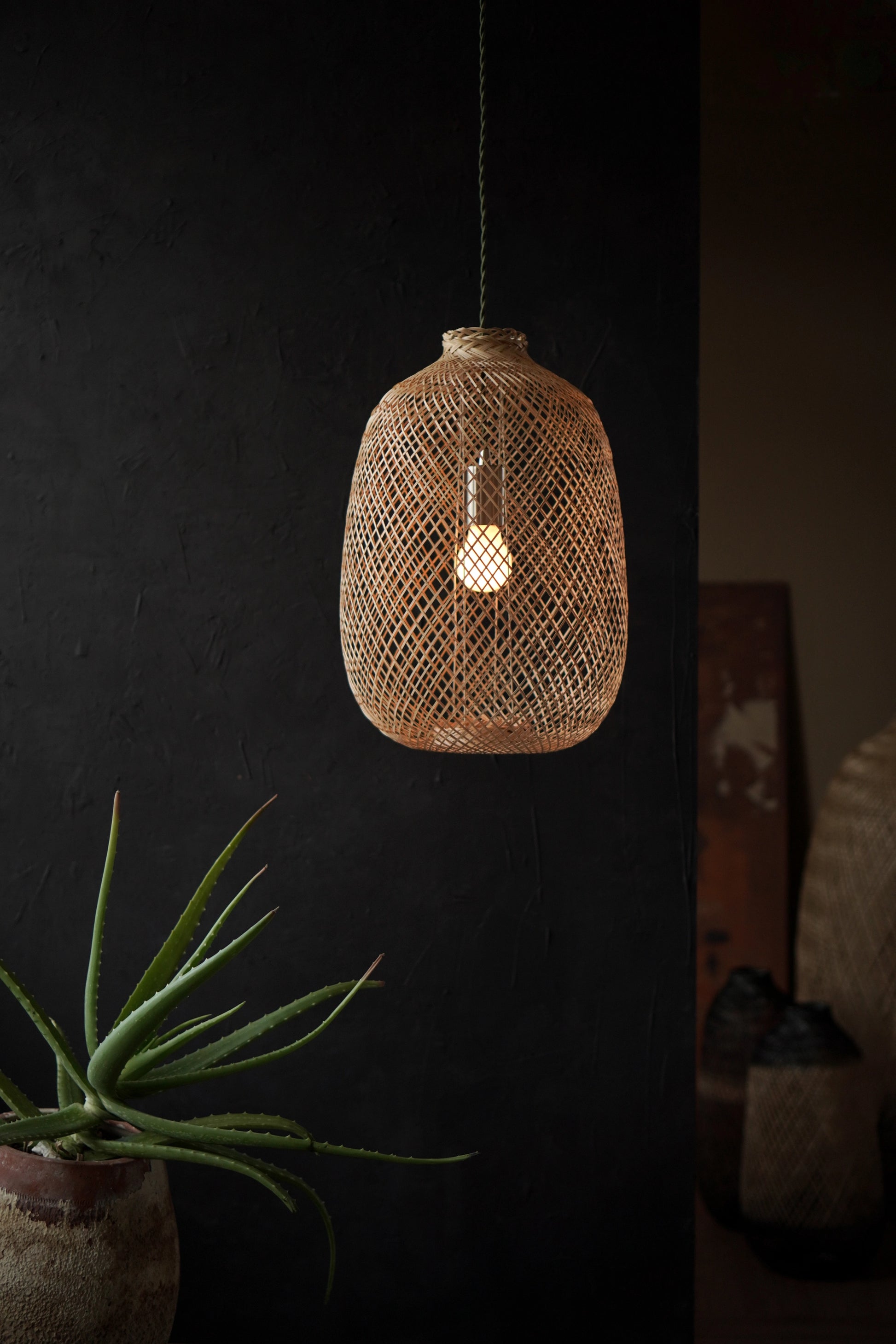 Flexible Bamboo Pendant Light, Natural Color - PL05