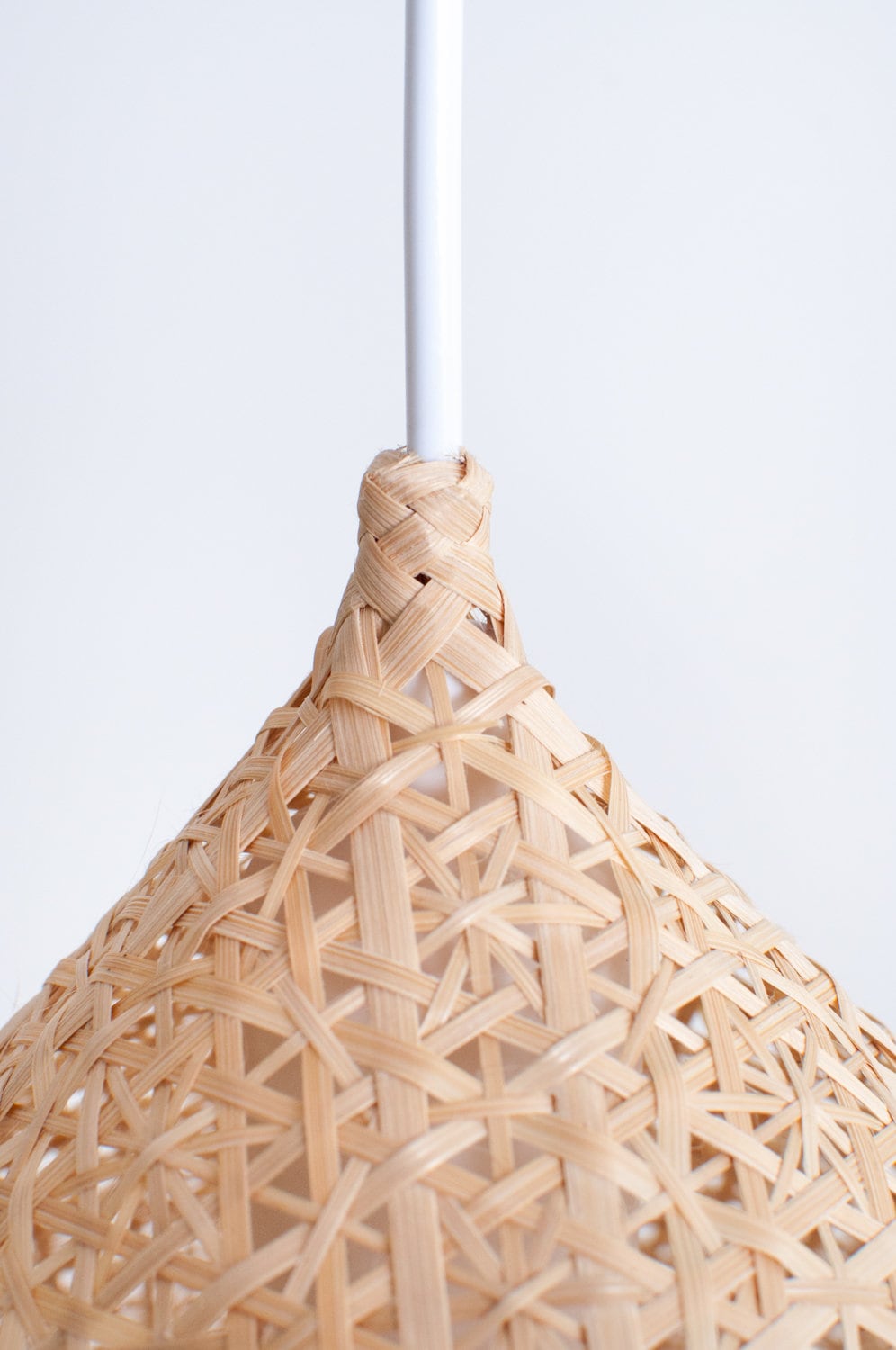 Bamboo Lampshade, Artisan Earthy Pendant, Boho Light, Natural Bamboo Hanging Lamp, Wicker Suspension Luminaire, Woven Kitchen Lamp,Geometric